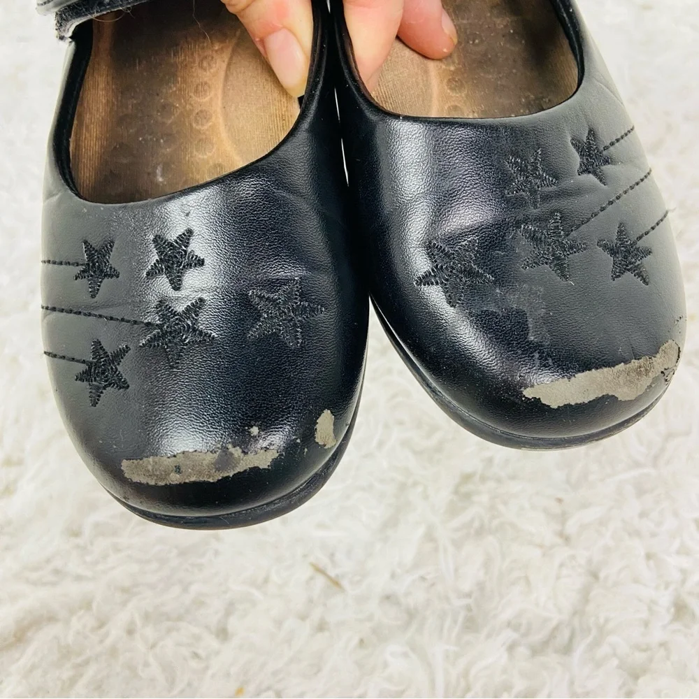 UNBRANDED faux leather Black Star embroidered Kids Shoes size 11